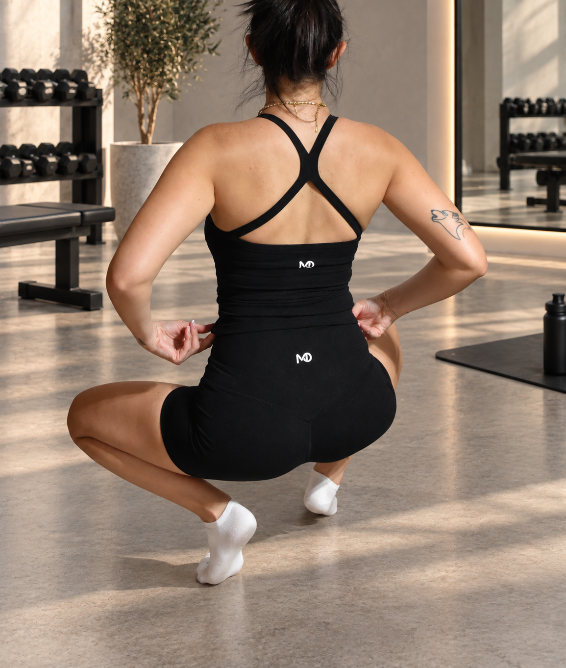 MONO Essential Tank Black
