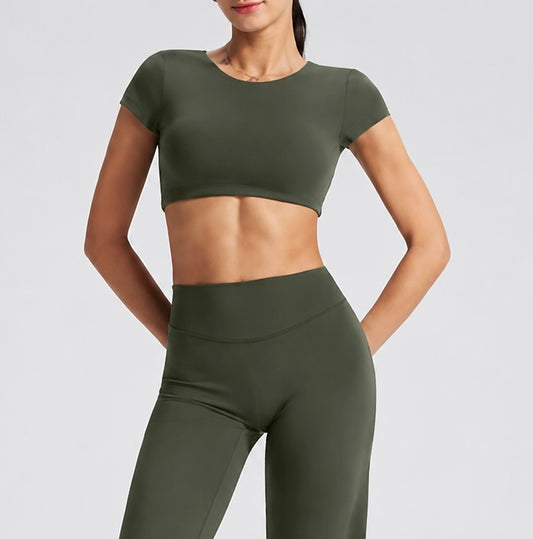 MONO Crop Tee